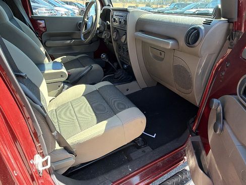 Used 2007 Jeep Wrangler X image 19