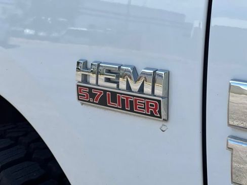 Used 2019 RAM 1500 Big Horn AWD/4WD image 11