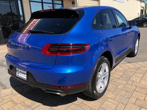 Used 2017 Porsche Macan AWD/4WD image 2