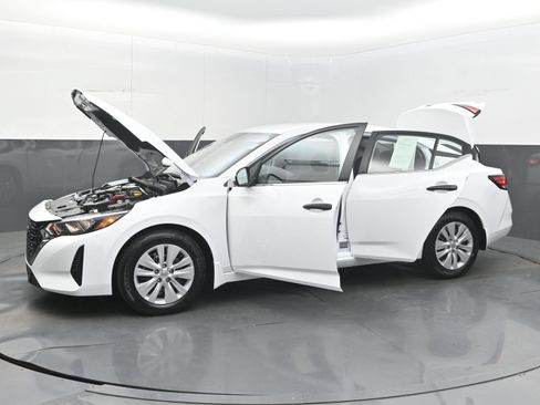 Certified 2025 Nissan Sentra S FWD image 43