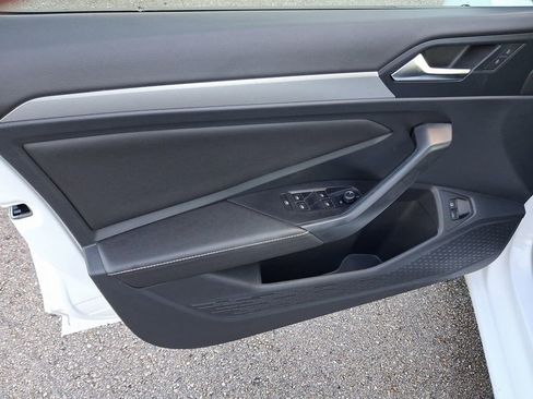 Certified 2024 Volkswagen Jetta Sport FWD image 15