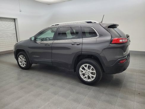 Used 2017 Jeep Cherokee Latitude w/ Safety/Convenience Group AWD/4WD image 3