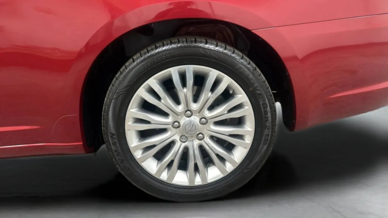 Used 2013 Chrysler 200 Limited FWD image 25