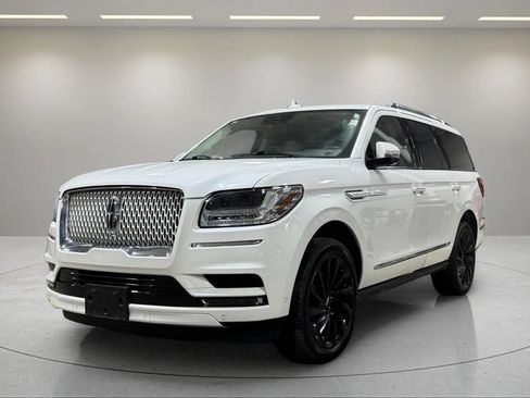 Certified 2021 Lincoln Navigator Reserve AWD/4WD image 19