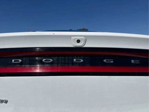 Used 2019 Dodge Charger SXT image 40