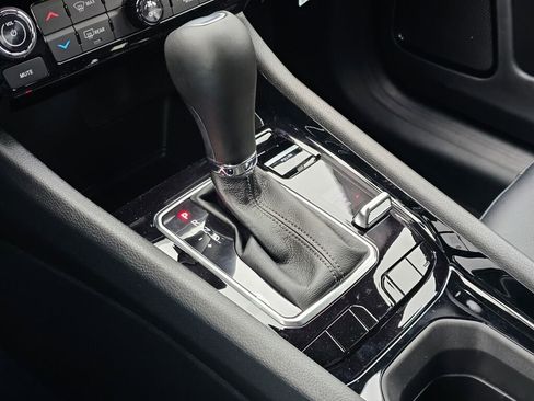 New 2026 Jeep Compass Latitude image 24