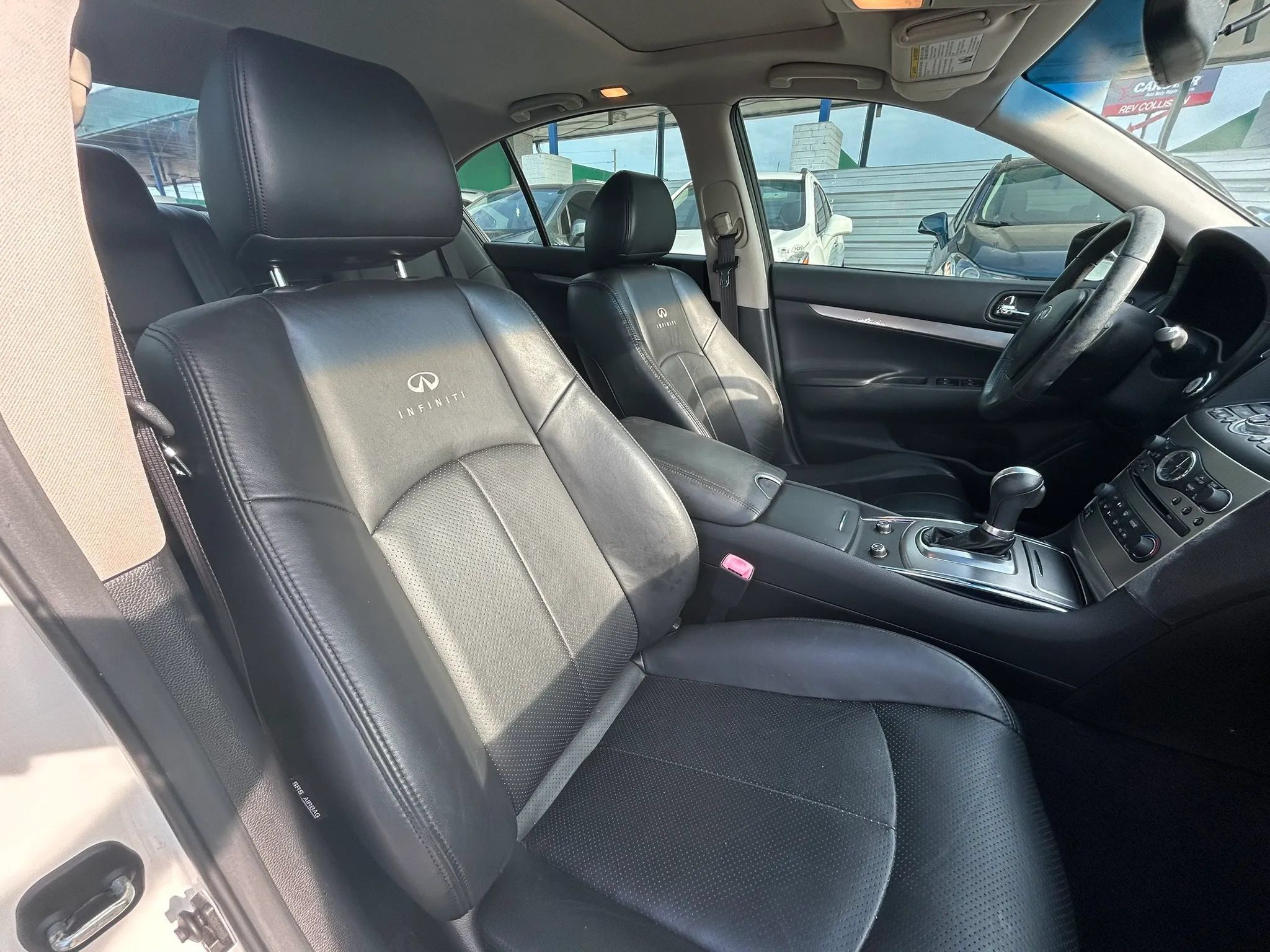 Used 2011 INFINITI G37 Journey w/ Premium Pkg RWD image 13