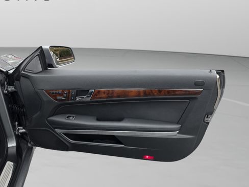 Used 2013 Mercedes-Benz E 350 Cabriolet image 25