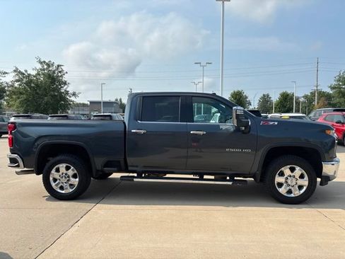 Used 2020 Chevrolet Silverado 2500 LTZ w/ LTZ Plus Package AWD/4WD image 5