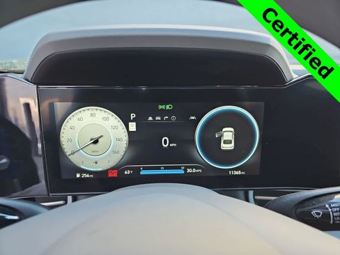 Used 2024 Hyundai Elantra SEL image 22