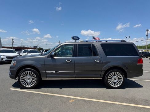 Used 2015 Lincoln Navigator L 4WD w/ Equipment Group 101A Reserve image 8