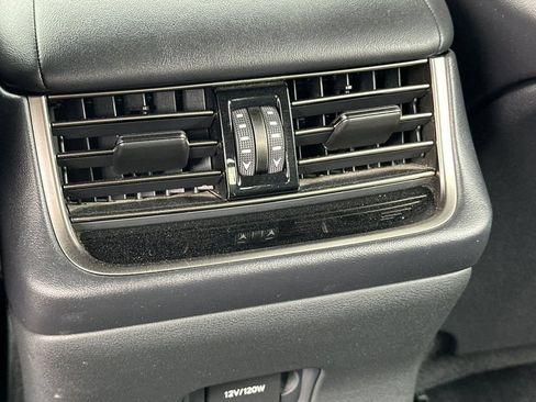 Used 2023 Lexus LS 500 w/ Accessory Package (Z1) RWD image 14