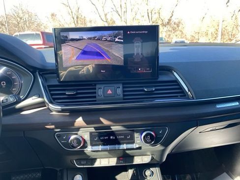 Used 2021 Audi Q5 e Premium w/ Convenience Package image 8