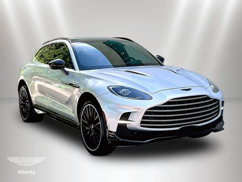 Used 2023 Aston Martin DBX 707 AWD/4WD image 2