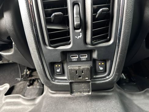 Used 2014 Jeep Grand Cherokee Overland w/ Advanced Technology Group image 35