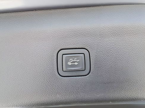 Used 2019 Buick Enclave Premium image 7