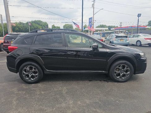 Used 2021 Subaru Crosstrek 2.5i Sport w/ Moonroof Package image 6
