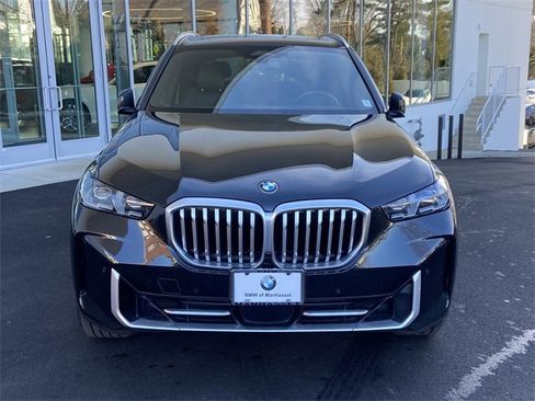 Certified 2024 BMW X5 xDrive40i w/ Premium Package image 2