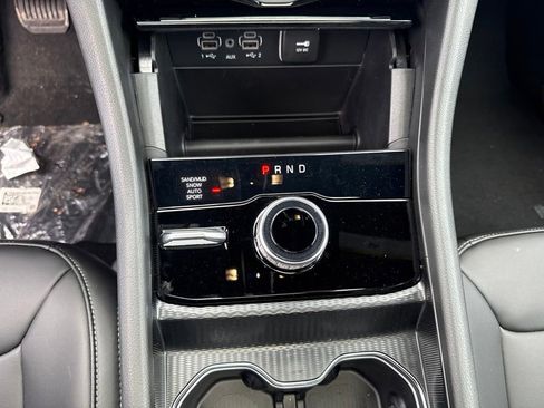 New 2026 Jeep Grand Cherokee Limited AWD/4WD image 13