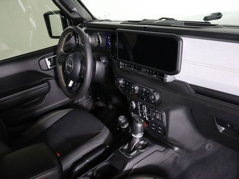 Used 2024 Jeep Wrangler Unlimited Sport AWD/4WD image 24