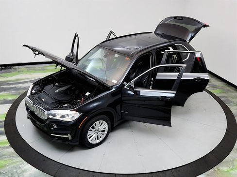 Used 2015 BMW X5 xDrive50i AWD/4WD image 37