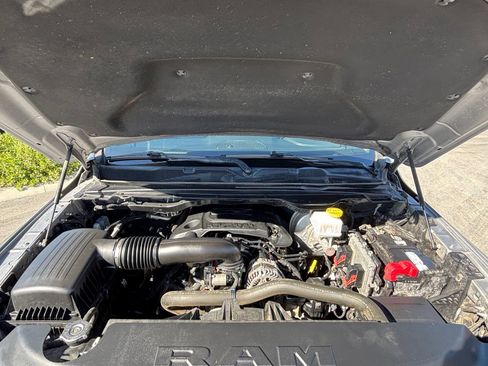 Used 2019 RAM 1500 Laramie AWD/4WD image 26