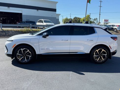 Used 2024 Chevrolet Equinox EV LT w/ Active Safety Package 3 image 5