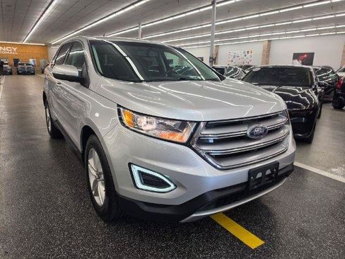 Used 2017 Ford Edge SEL w/ Class II Trailer Tow Package AWD/4WD image 4