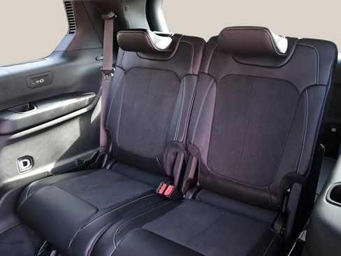 New 2025 Jeep Grand Cherokee L Altitude RWD image 17