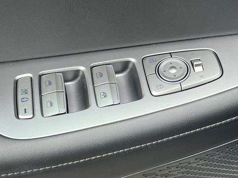 Used 2025 Hyundai Palisade SEL FWD image 12