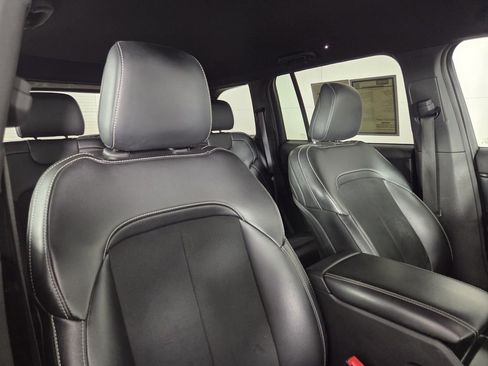 Certified 2024 Jeep Grand Cherokee Altitude image 34