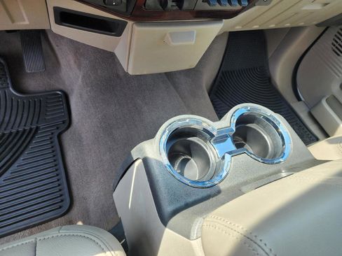 Used 2010 Ford F250 XL AWD/4WD image 21