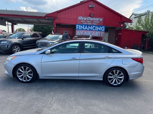 Used 2012 Hyundai Sonata Limited w/ Navigation Pkg FWD image 7