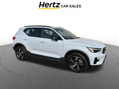 Used 2024 Volvo XC40 B5 Core