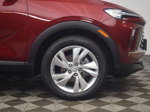 Used 2024 Buick Encore GX Preferred FWD image 31
