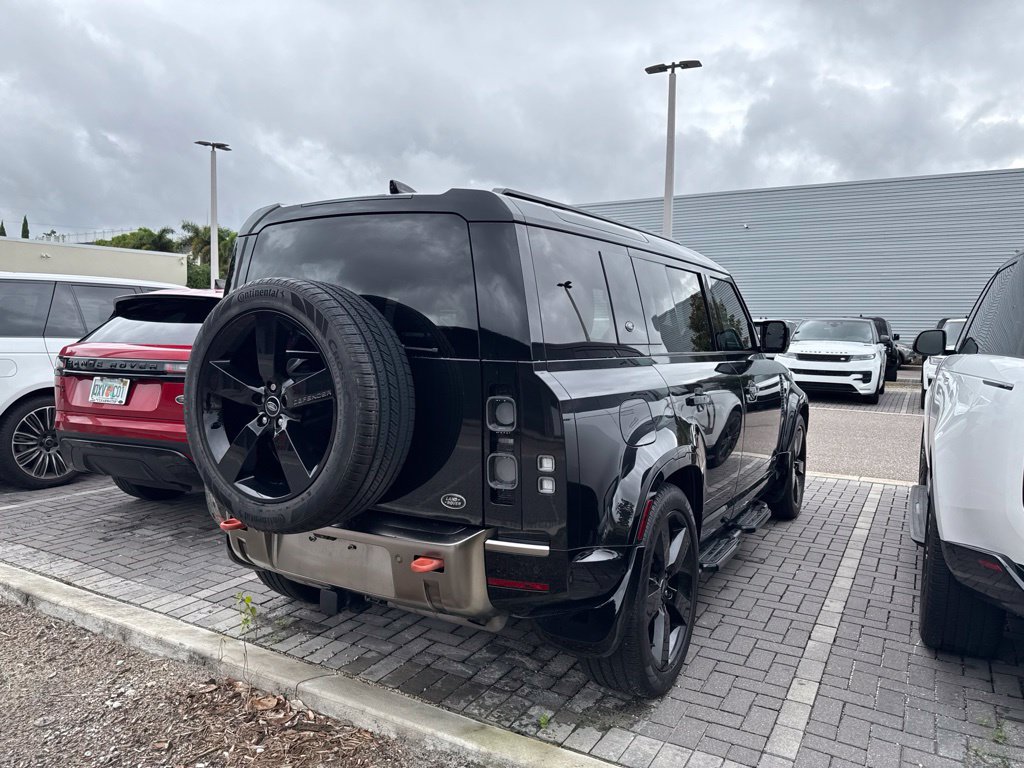 Used 2021 Land Rover Defender 110 X AWD/4WD image 3
