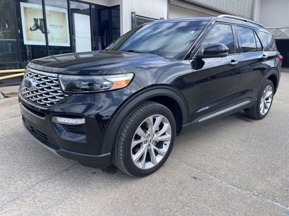 Used 2023 Ford Explorer Platinum w/ Technology Package