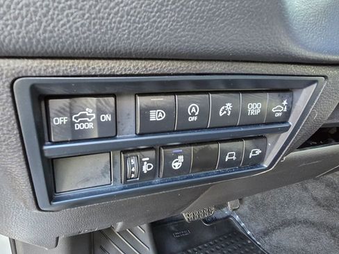 Used 2024 Toyota Tundra Limited image 18