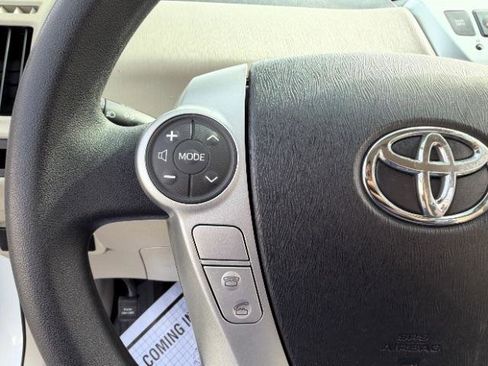 Used 2012 Toyota Prius V Two image 18