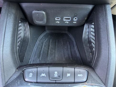 Used 2023 Chevrolet TrailBlazer LT w/ Convenience Package AWD/4WD image 22