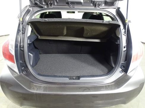 Used 2015 Toyota Prius C One image 7