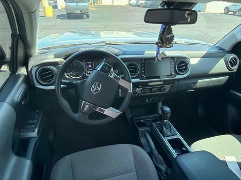 Used 2021 Toyota Tacoma SR5 w/ Technology Package AWD/4WD image 8