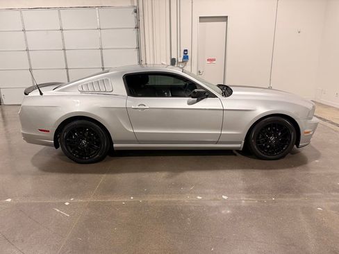 Used 2014 Ford Mustang Coupe w/ Equipment Group 102A RWD image 4