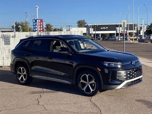 New 2026 Volkswagen Tiguan SE image 2