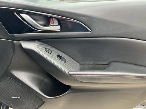 Used 2016 MAZDA MAZDA3 s Touring FWD image 28