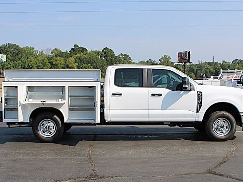 Used 2026 Ford F250 XL w/ XL Chrome Package AWD/4WD image 10