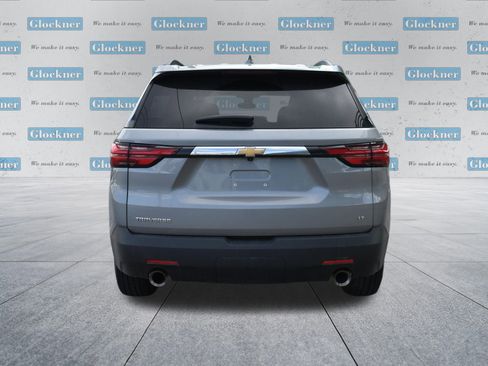 Used 2023 Chevrolet Traverse LT FWD image 17