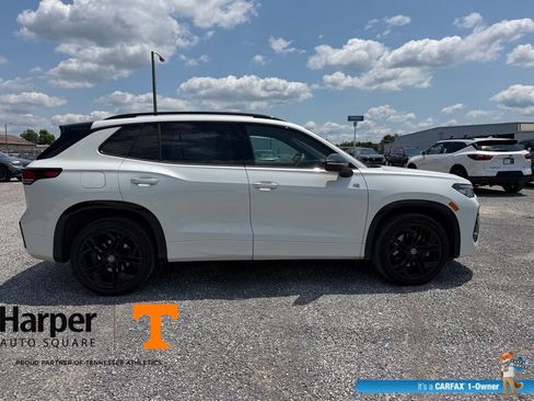 Used 2025 Volkswagen Tiguan SE R-Line AWD/4WD image 6