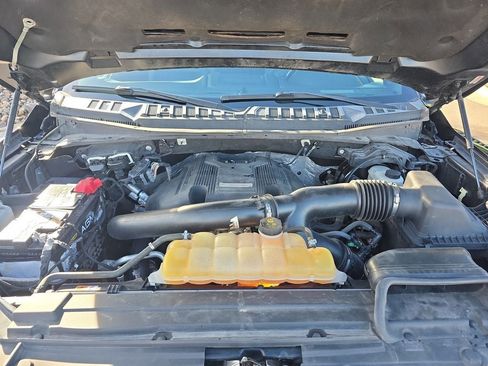 Used 2018 Ford F150 Raptor w/ Equipment Group 802A Luxury image 10