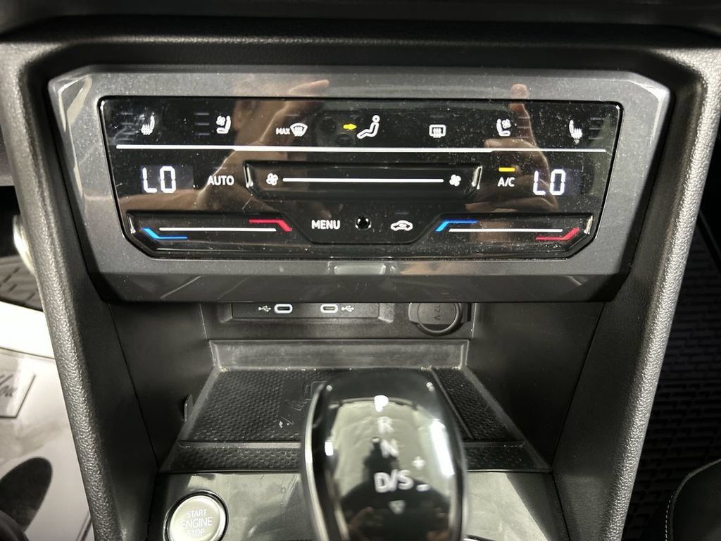 Certified 2023 Volkswagen Tiguan SEL R-Line AWD/4WD image 17
